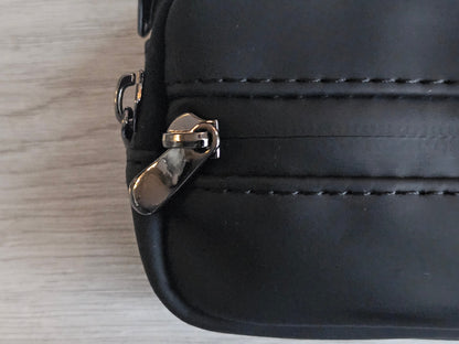 Crossbody Stash Bag – Discreet, Stylish and Smell-Proof